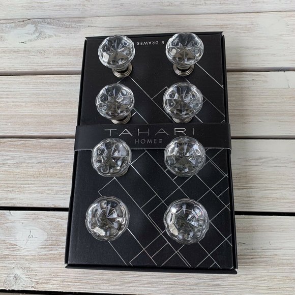 Tahari Other - TAHARI HOME Crystal Drawer Knobs Pull Flower